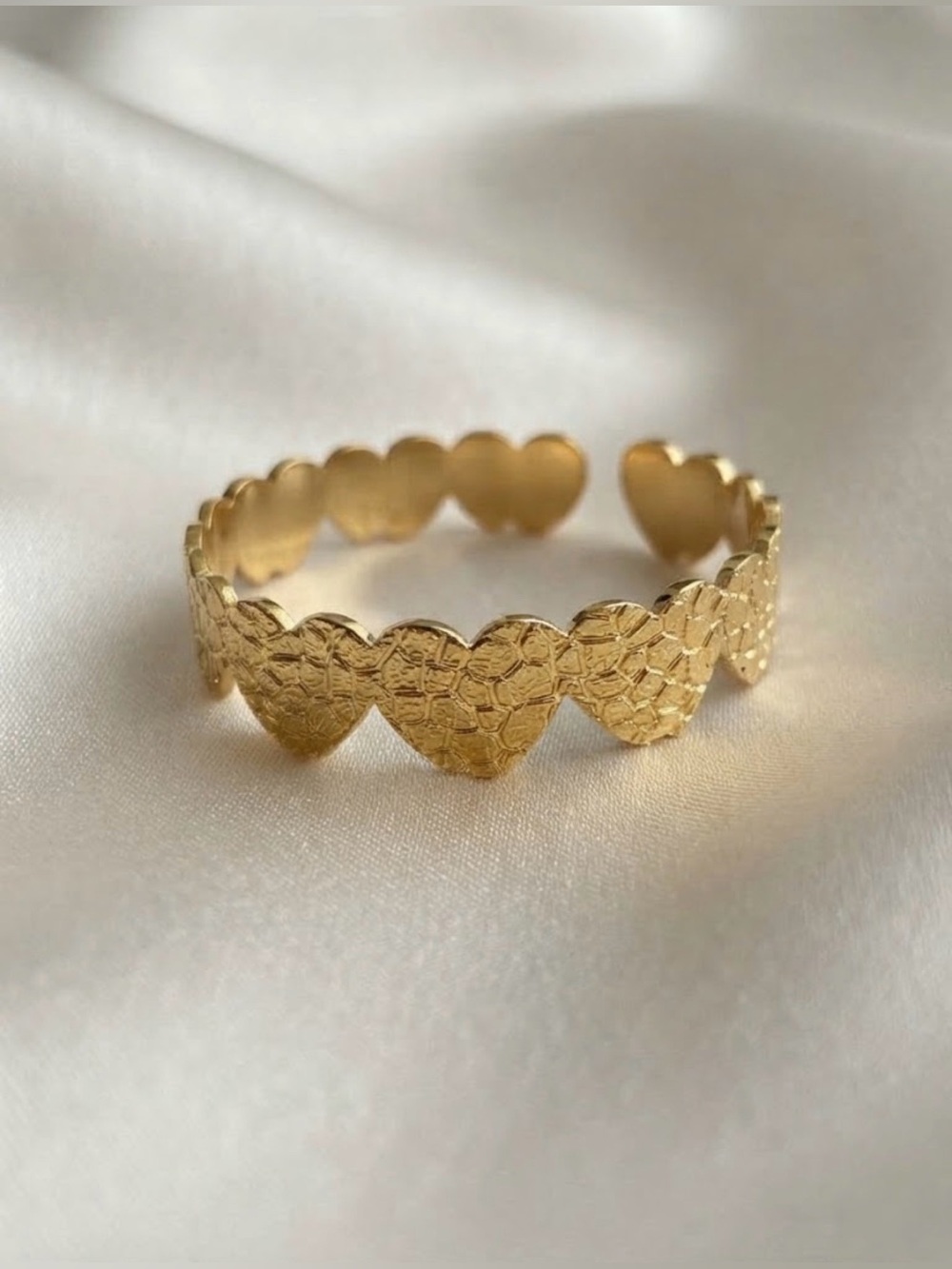 Gold Heart Pattern stainless steel cuff adjustable bracelet